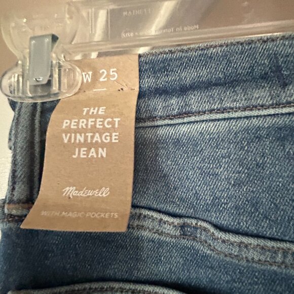 Madewell The Perfect Vintage Jean in Melgrove Wash - Picture 5 of 6